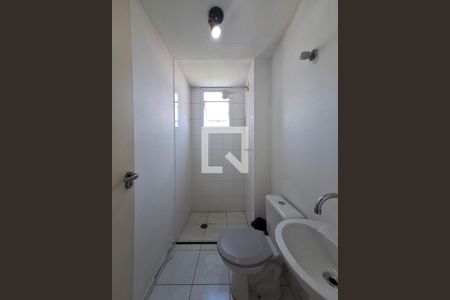 Banheiro de apartamento à venda com 2 quartos, 50m² em Vila Amália (zona Norte), São Paulo