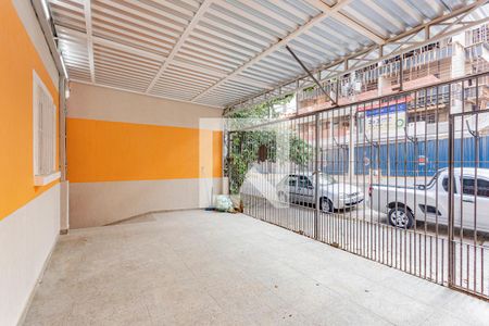Casa à venda com 170m², 3 quartos e 2 vagas Casa à venda com 170m², 3 quartos e 2 vagasGaragem