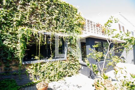 Casa à venda com 120m², 3 quartos e 2 vagasQuintal