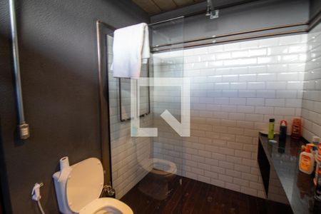 Banheiro da Suíte de casa à venda com 3 quartos, 120m² em Vila Sao Francisco (zona Sul), São Paulo