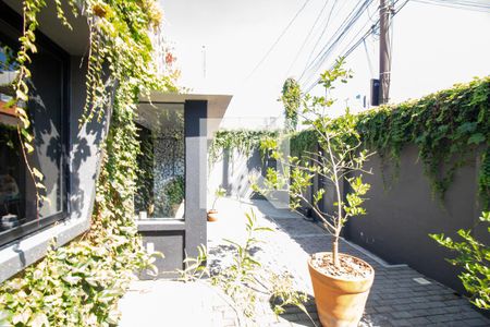 Casa à venda com 120m², 3 quartos e 2 vagasQuintal