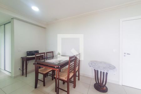 Apartamento para alugar com 90m², 2 quartos e 2 vagas Apartamento para alugar com 90m², 2 quartos e 2 vagasSala