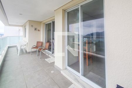 Apartamento para alugar com 90m², 2 quartos e 2 vagas Apartamento para alugar com 90m², 2 quartos e 2 vagasVaranda