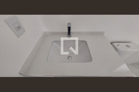 Casa à venda com 164m², 4 quartos e 3 vagasBanheiro Quarto 1 suíte