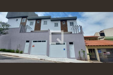 Casa à venda com 164m², 4 quartos e 3 vagasFachada