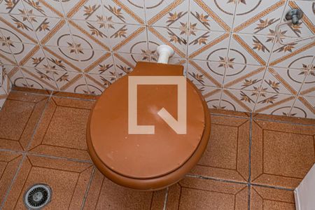 Casa à venda com 170m², 2 quartos e 2 vagasBanheiro de serviço