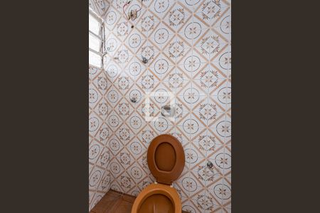 Casa à venda com 170m², 2 quartos e 2 vagasBanheiro de serviço