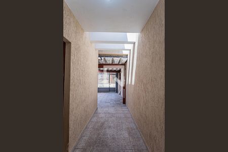 Casa à venda com 170m², 2 quartos e 2 vagasCorredor