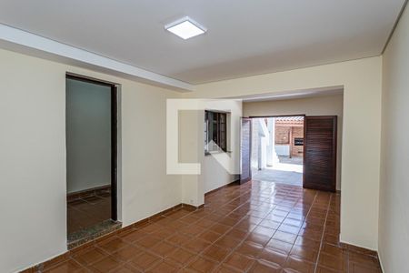 Casa à venda com 170m², 2 quartos e 2 vagasSalão multiuso