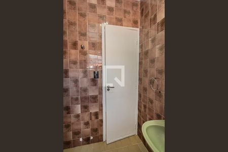 Casa à venda com 170m², 2 quartos e 2 vagasBanheiro