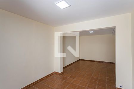 Casa à venda com 170m², 2 quartos e 2 vagasSalão multiuso