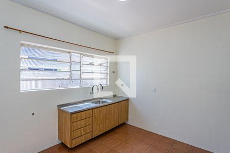 Casa à venda com 170m², 2 quartos e 2 vagasCozinha