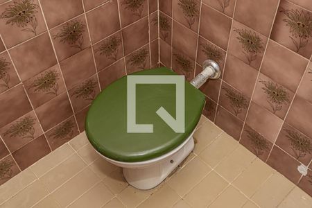 Casa à venda com 170m², 2 quartos e 2 vagasBanheiro