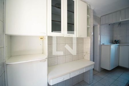 Cozinha - Armários de apartamento para alugar com 2 quartos, 49m² em Vila Sílvia, São Paulo