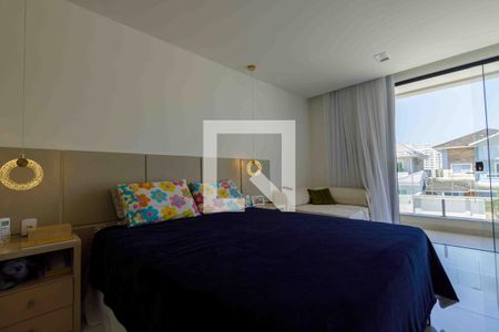 Casa de condomínio à venda com 400m², 4 quartos e 4 vagas Casa de condomínio à venda com 400m², 4 quartos e 4 vagasSuíte 4