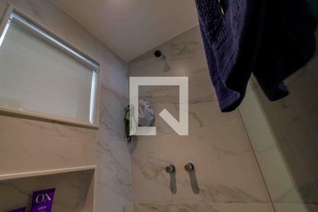 Casa de condomínio à venda com 400m², 4 quartos e 4 vagas Casa de condomínio à venda com 400m², 4 quartos e 4 vagasLavabo