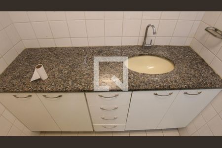Apartamento à venda com 64m², 3 quartos e 1 vaga Apartamento à venda com 64m², 3 quartos e 1 vagaBanheiro