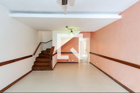Sala de casa à venda com 3 quartos, 180m² em Alto de Pinheiros, São Paulo