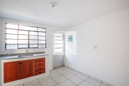 Cozinha de casa para alugar com 2 quartos, 45m² em Veloso, Osasco