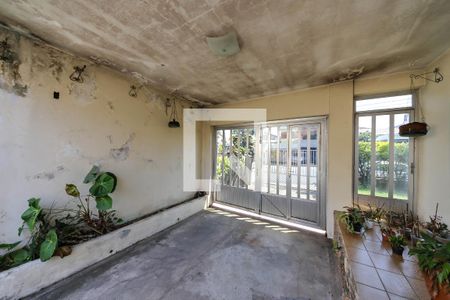 Casa à venda com 430m², 2 quartos e 6 vagasGaragem