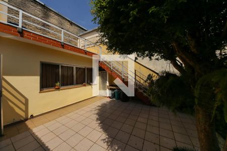 Casa à venda com 430m², 2 quartos e 6 vagasQuintal