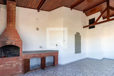 Casa à venda com 220m², 3 quartos e 2 vagasVaranda Superior