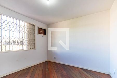 Casa à venda com 220m², 3 quartos e 2 vagasQuarto 3