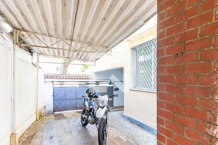 Casa à venda com 220m², 3 quartos e 2 vagasÁrea Externa