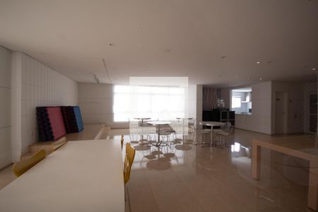 Apartamento à venda com 71m², 2 quartos e 1 vagaÁrea comum - Salão de festas