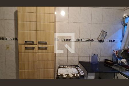 Casa à venda com 180m², 4 quartos e 2 vagas Casa à venda com 180m², 4 quartos e 2 vagasCozinha 2