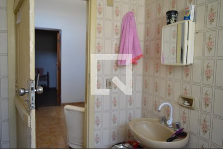 Casa à venda com 300m², 5 quartos e 1 vagaBanheiro