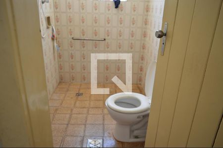 Casa à venda com 300m², 5 quartos e 1 vagaBanheiro