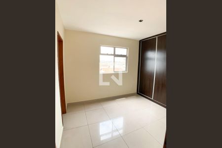 Apartamento à venda com 160m², 3 quartos e 2 vagas Apartamento à venda com 160m², 3 quartos e 2 vagasQuarto 1