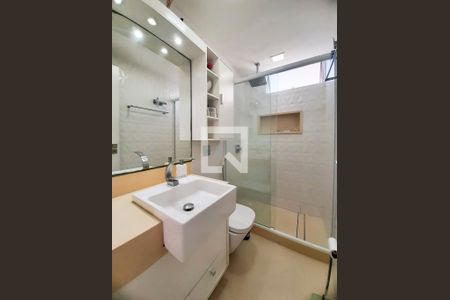 Apartamento à venda com 83m², 3 quartos e 2 vagasBanheiro da Suíte 