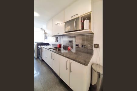 Apartamento à venda com 83m², 3 quartos e 2 vagasCozinha
