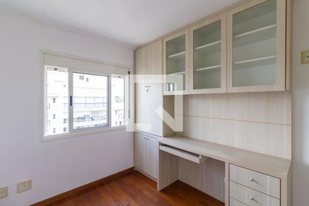 Quarto 1 de apartamento para alugar com 2 quartos, 72m² em Pinheiros, São Paulo