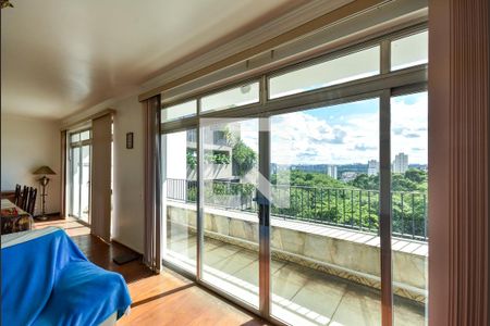 Casa à venda com 309m², 3 quartos e 5 vagas Casa à venda com 309m², 3 quartos e 5 vagasSala 2º Andar