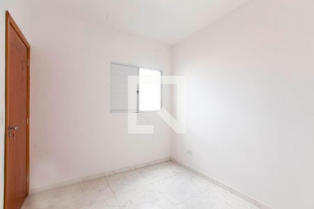 Quarto 2 de apartamento para alugar com 2 quartos, 41m² em Vila Rosaria, São Paulo