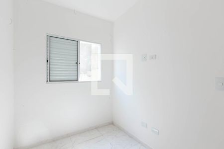 Quarto 1 de apartamento para alugar com 2 quartos, 41m² em Vila Rosaria, São Paulo