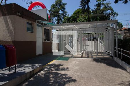 Apartamento para alugar com 47m², 2 quartos e 1 vaga Apartamento para alugar com 47m², 2 quartos e 1 vagaFachada