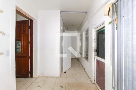 Entrada de casa para alugar com 5 quartos, 400m² em Jardim da Gloria, São Paulo