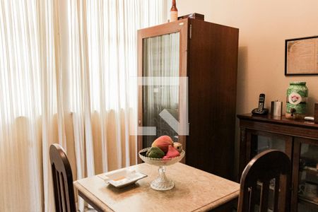 Apartamento à venda com 280m², 4 quartos e 1 vagaAdega