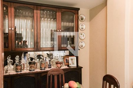 Apartamento à venda com 280m², 4 quartos e 1 vagaAdega