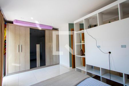 Quarto de apartamento à venda com 1 quarto, 88m² em Vila Alice, Santo André