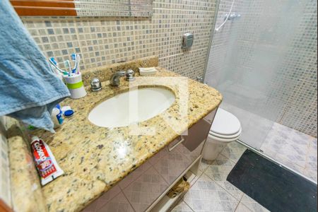 Apartamento à venda com 136m², 3 quartos e 2 vagasBanheiro Social