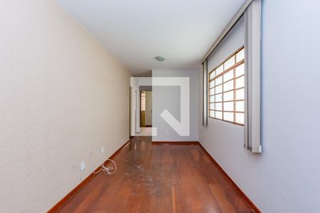 Sala de apartamento à venda com 3 quartos, 66m² em Estoril, Belo Horizonte