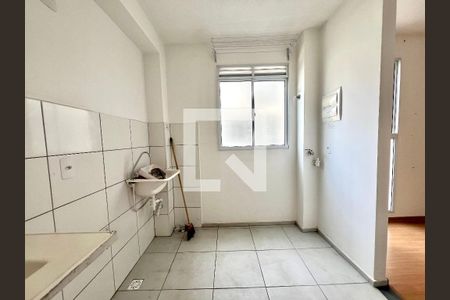 Cozinha  de apartamento para alugar com 2 quartos, 42m² em Sapucaia Ii, Contagem