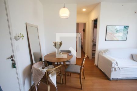 Sala de apartamento para alugar com 2 quartos, 49m² em Pechincha, Rio de Janeiro