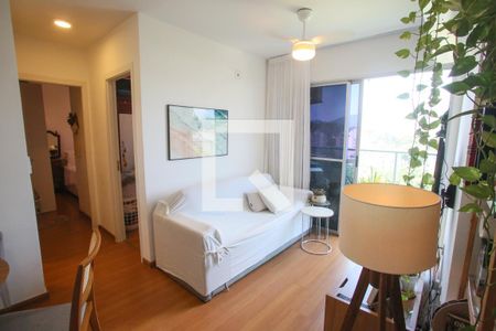 Sala de apartamento para alugar com 2 quartos, 49m² em Pechincha, Rio de Janeiro