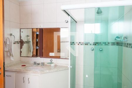 Casa à venda com 400m², 4 quartos e 5 vagas Casa à venda com 400m², 4 quartos e 5 vagasBanheiro da Suíte